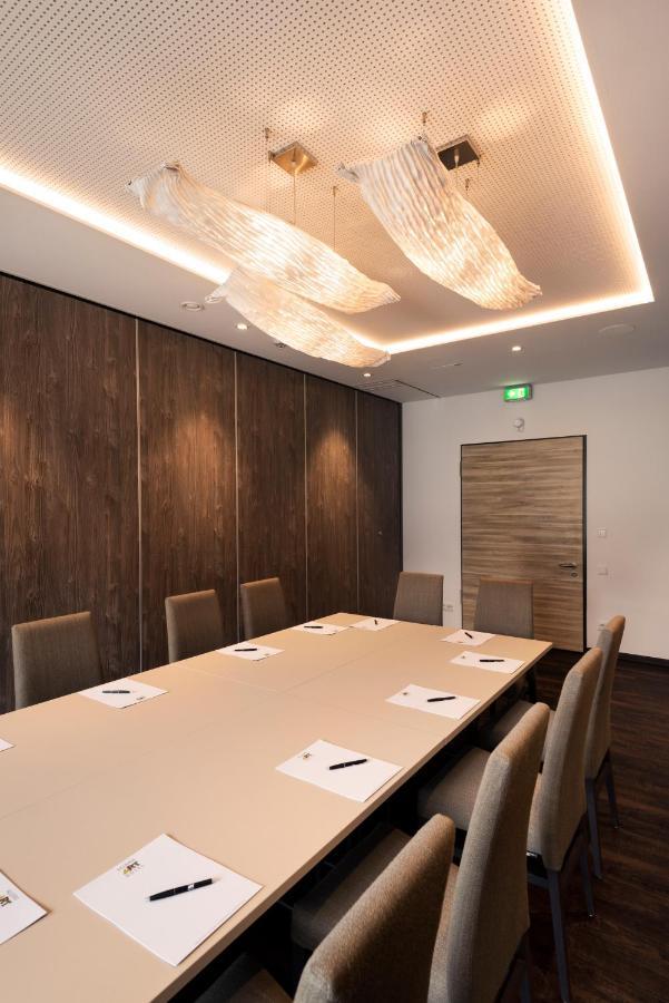 Allgaeu Art Hotel Kempten Bagian luar foto